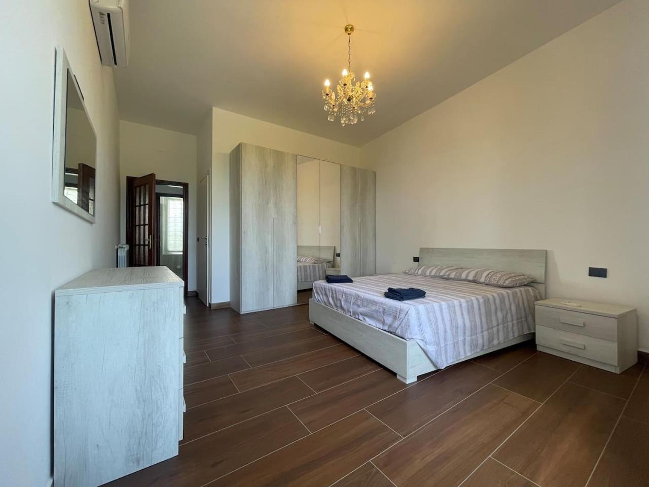 Autumn Apartment Vado Ligure Exterior photo